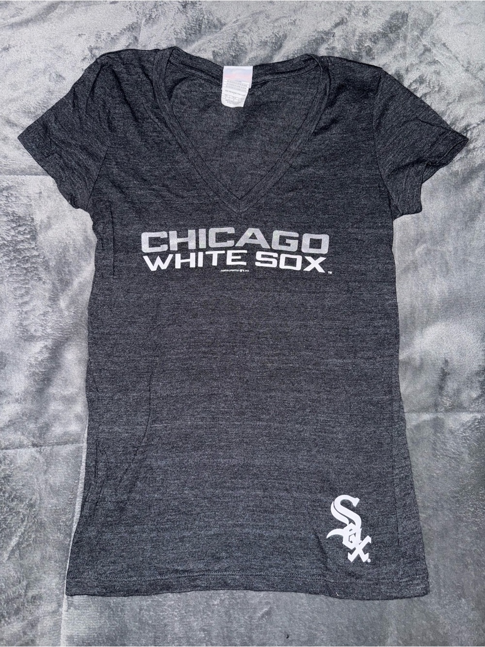 Chicago White Sox Gray V-Neck Tee